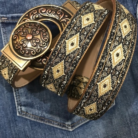Chico’s Adjustable Detailed Belt w/Metal Buckle - Picture 1 of 6